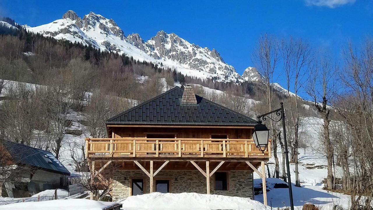 瓦约尼Chalet Augustin别墅 外观 照片