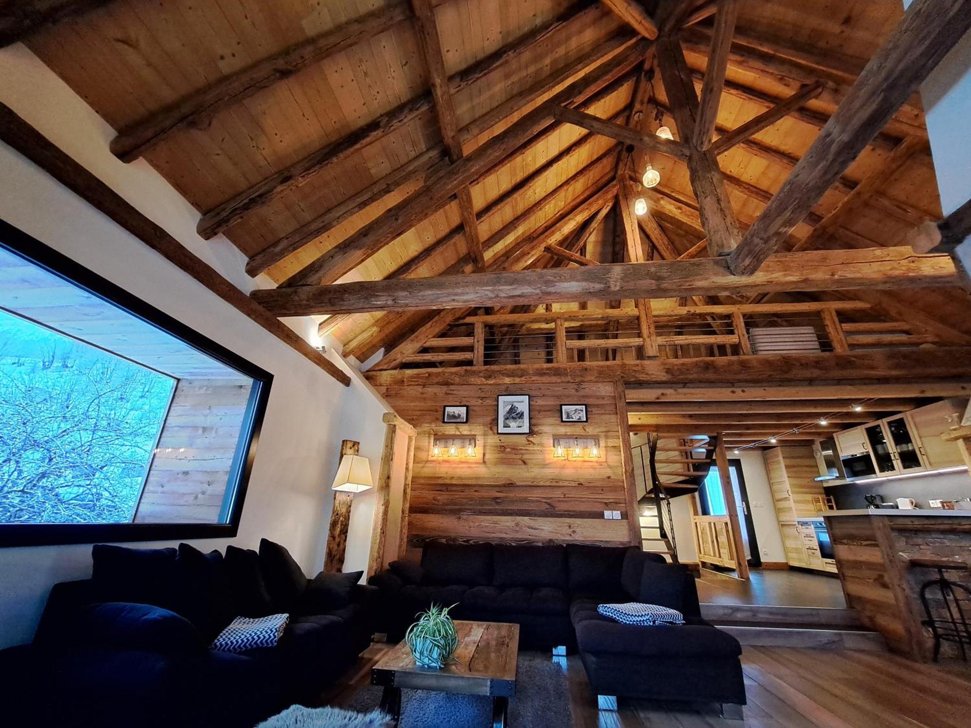 瓦约尼Chalet Augustin别墅 外观 照片