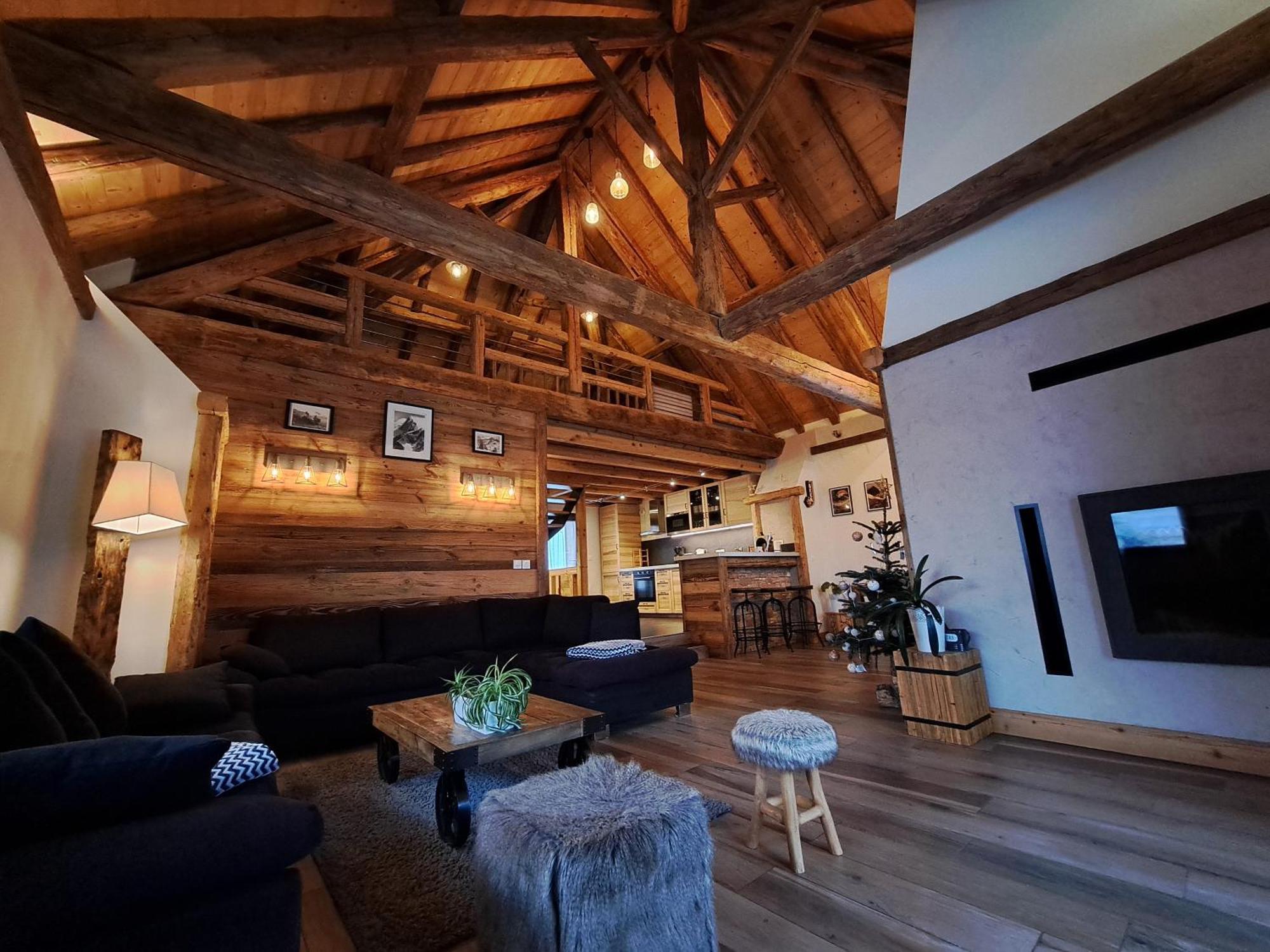 瓦约尼Chalet Augustin别墅 外观 照片